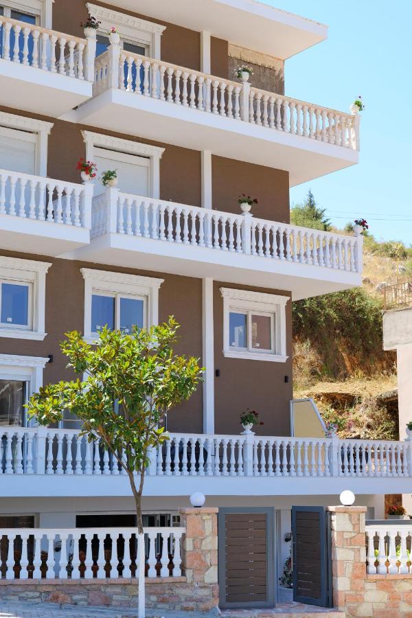 סרנדה Elite Hotel מראה חיצוני תמונה