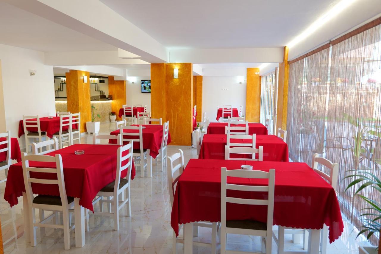 סרנדה Elite Hotel מראה חיצוני תמונה