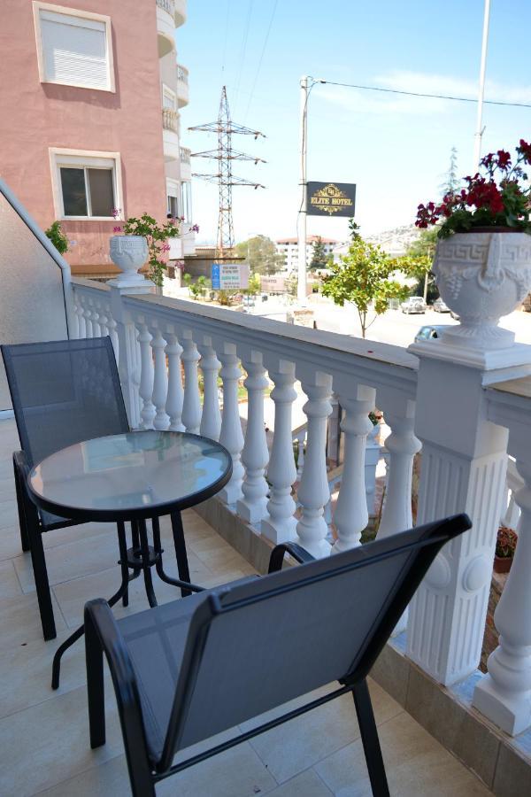 סרנדה Elite Hotel מראה חיצוני תמונה