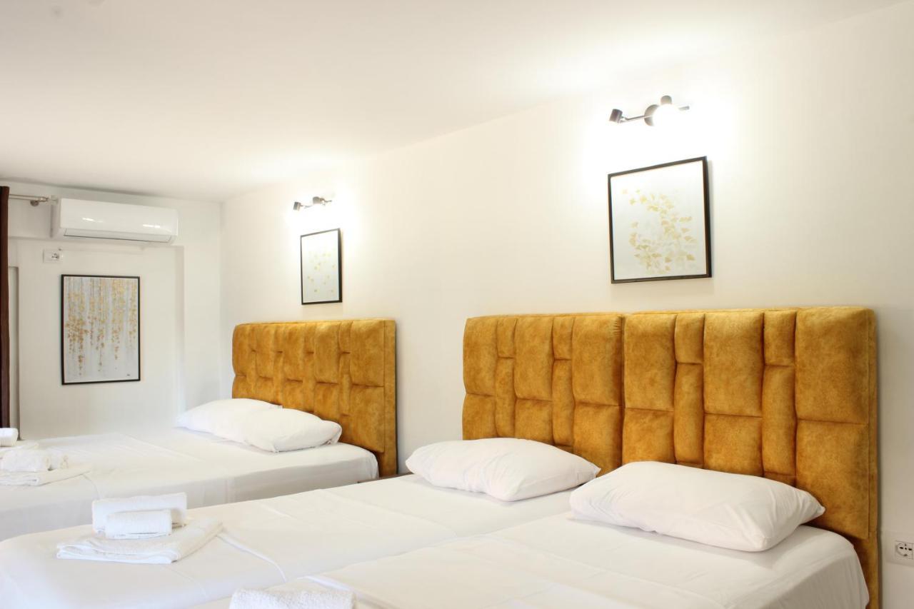 סרנדה Elite Hotel מראה חיצוני תמונה