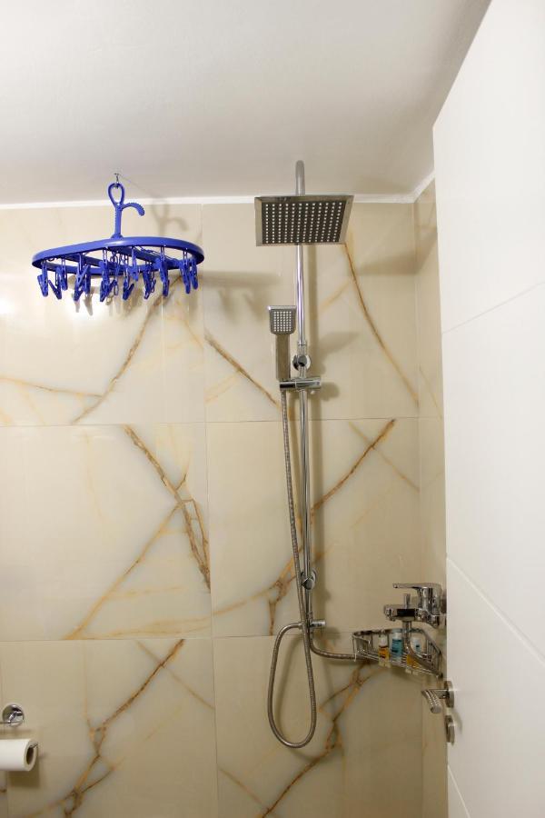 סרנדה Elite Hotel מראה חיצוני תמונה